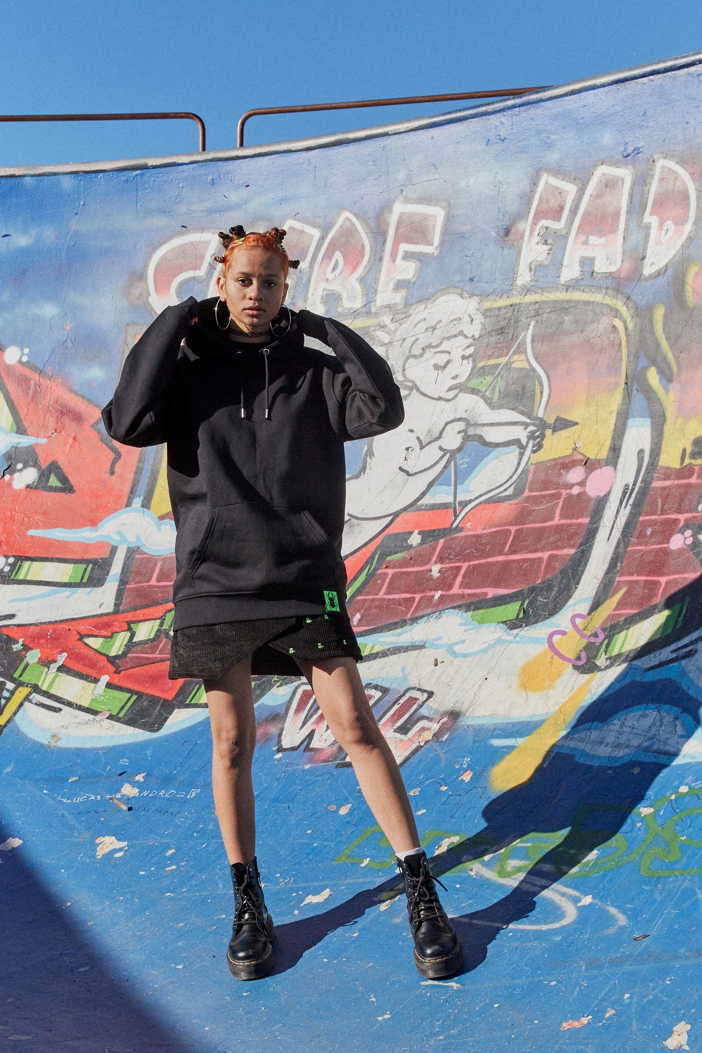 MARJ black hoodie streetwear outfit